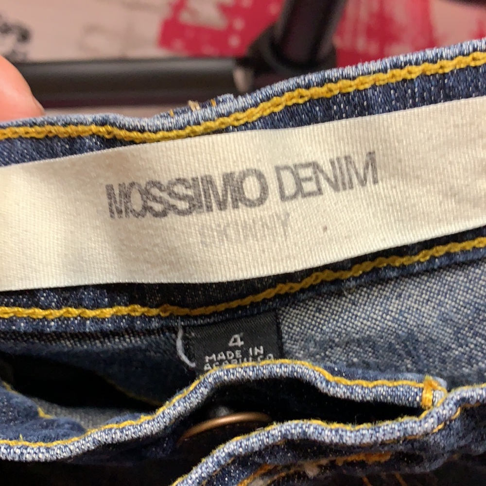 Jeans - Picture 2 of 5